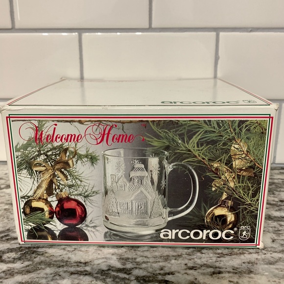 Arcoroc Other - Arcoroc Welcome Home set of 4 mugs